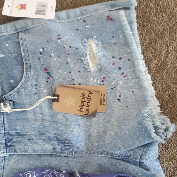 Womens Hippie Laundry SPLATTER Destructed Denim Shorts Size 28 29 Mid Rise NWT - Picture 4 of 5